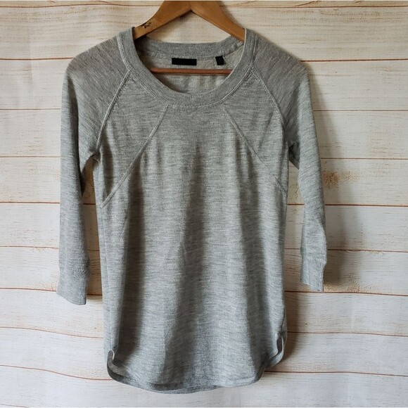 ATM 100% Cashmere Shirt Hem Long Sleeve Lightweight Round Neck Sweater Size XS - Picture 1 of 9